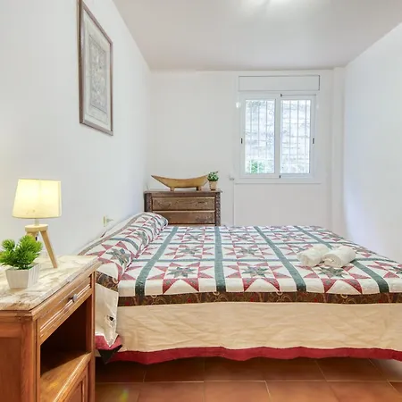 Great With View Apartment Roses
