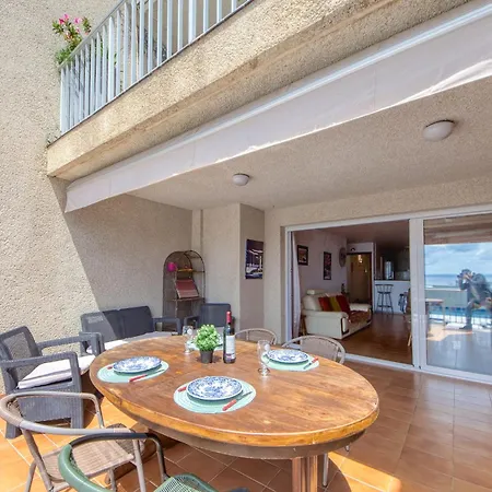 In Near Canyelles Roses