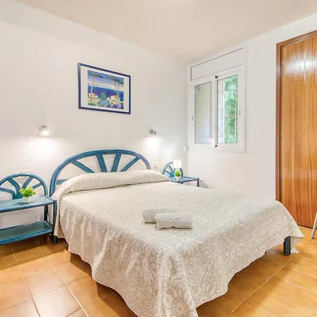 In Near Canyelles Apartment Roses