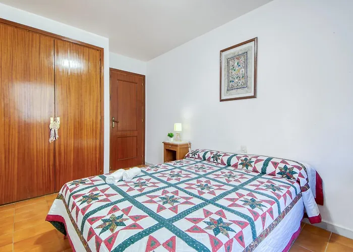 Appartement In Near Canyelles